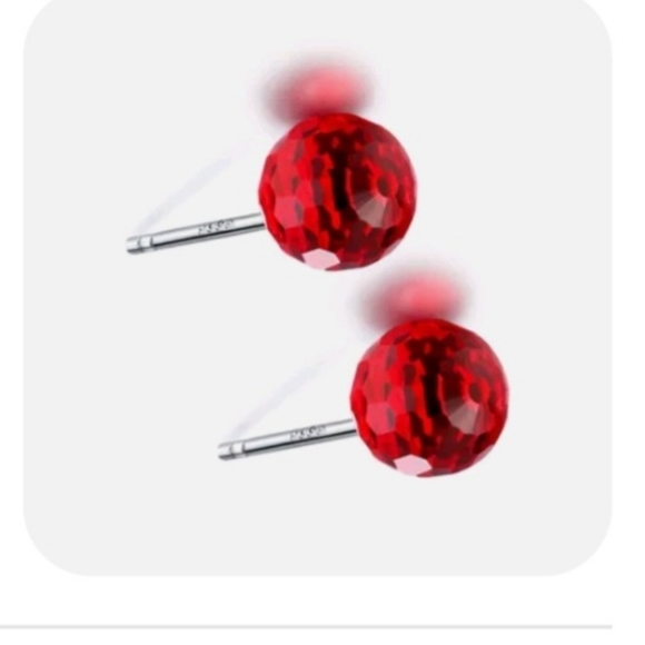 Elegant Red Stud Earrings - Picture 2 of 2